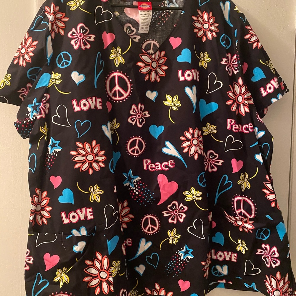Dickies scrub top
